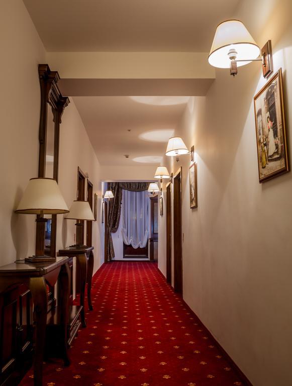 Отель Emire Boutique Зэрнешти Экстерьер фото